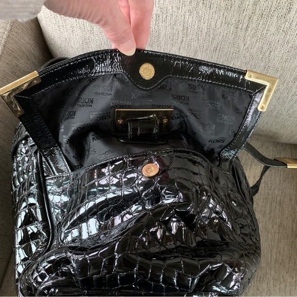 Michael Kors Black Embossed Beverly Satchel Paten Leather - Picture 9 of 14